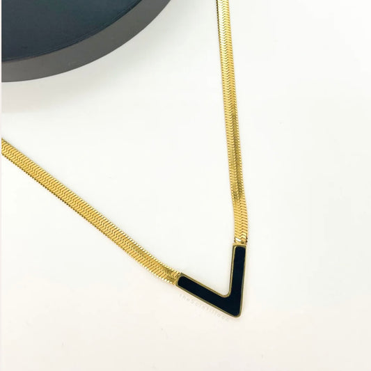 Black Vixen Snake Chain Necklace