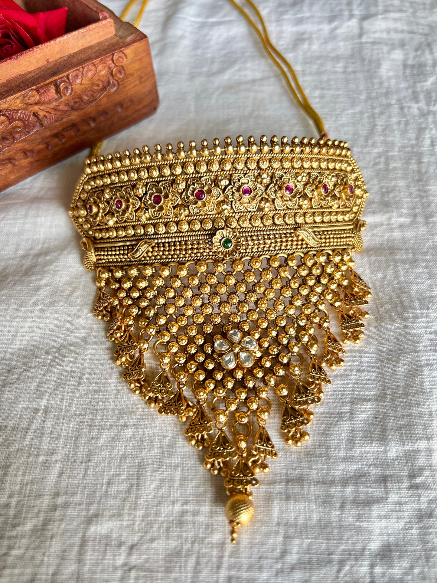Ranisa Gold Plated Choker Jewellery set with Maangtikka