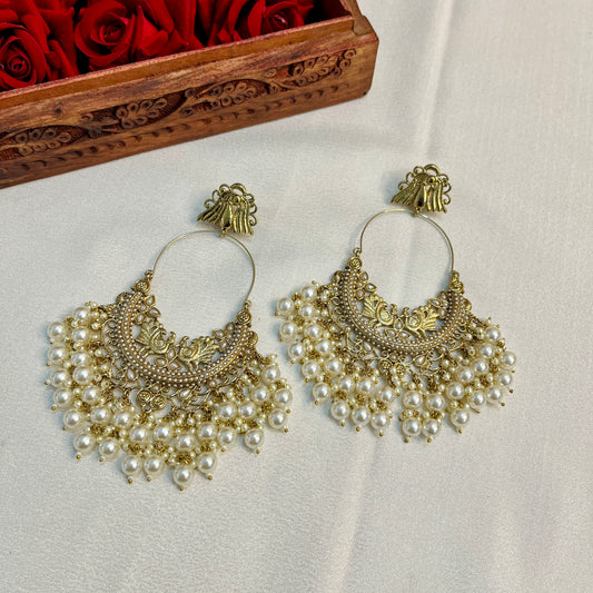 Aashna Kundan Chandbalies