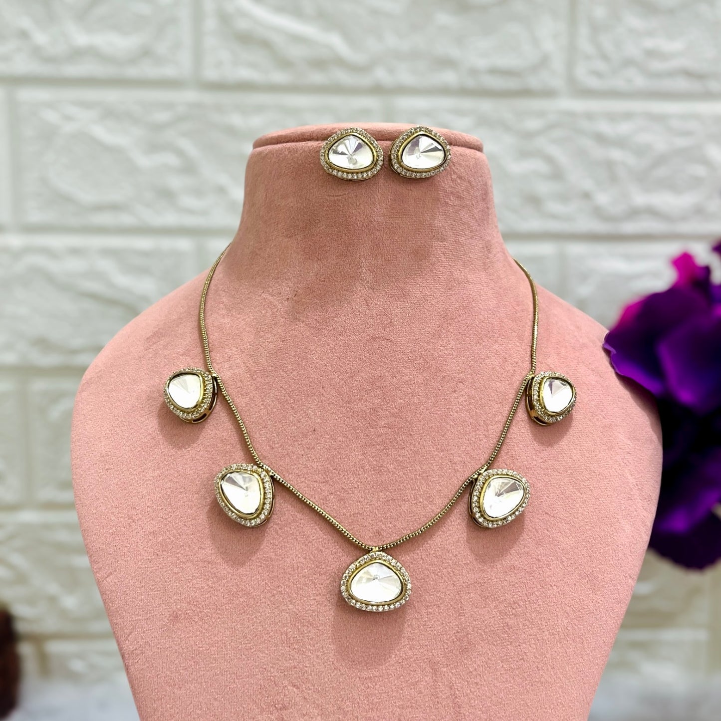Mia Gold Plated Jewellery set