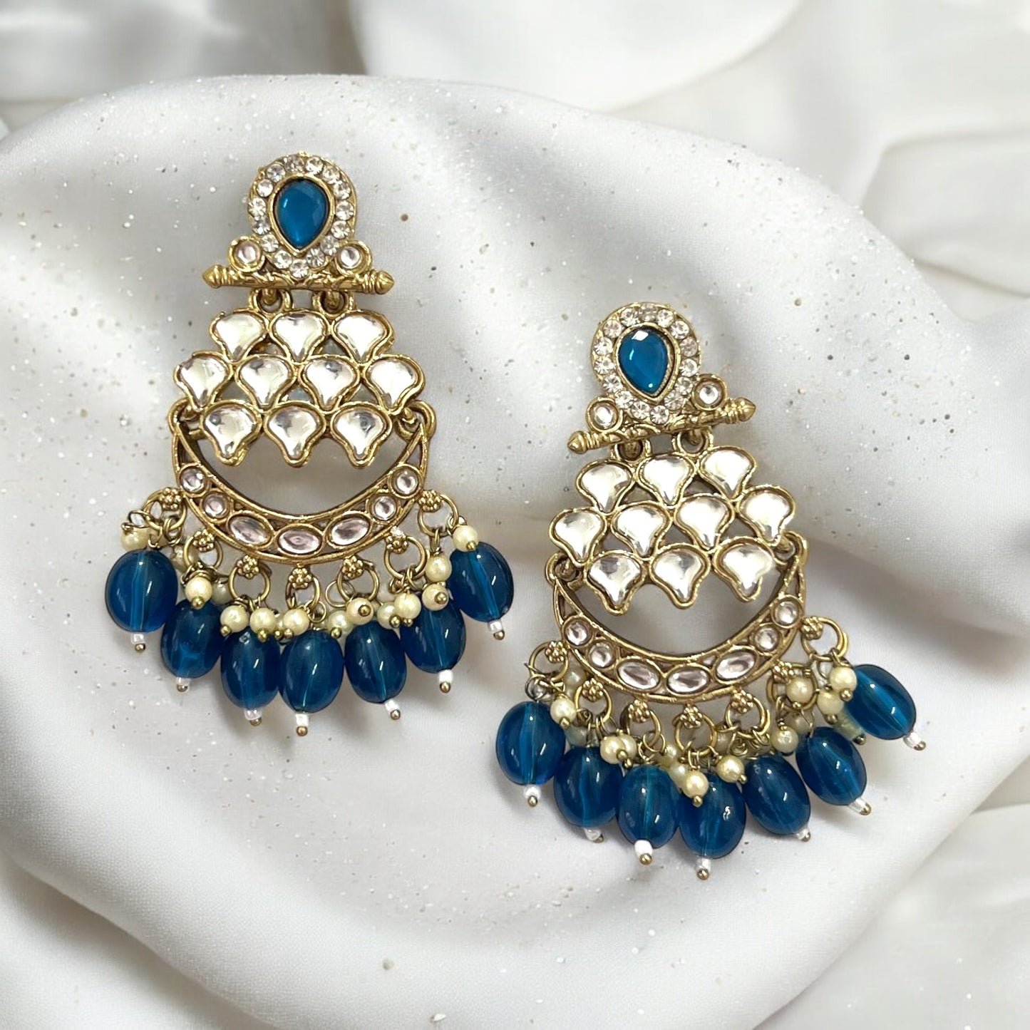 Mini Kundan Chandbalies