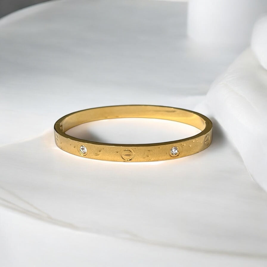 Love cuff vogish 18k gold plated Bracelet