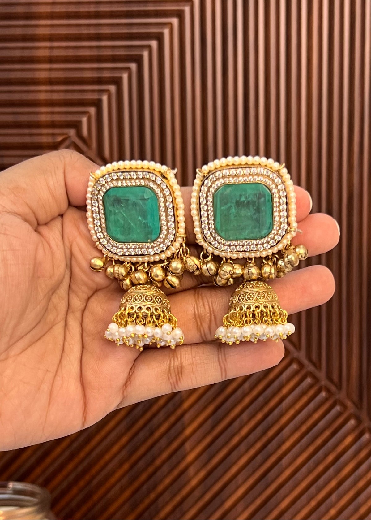 Kashish Jhumki