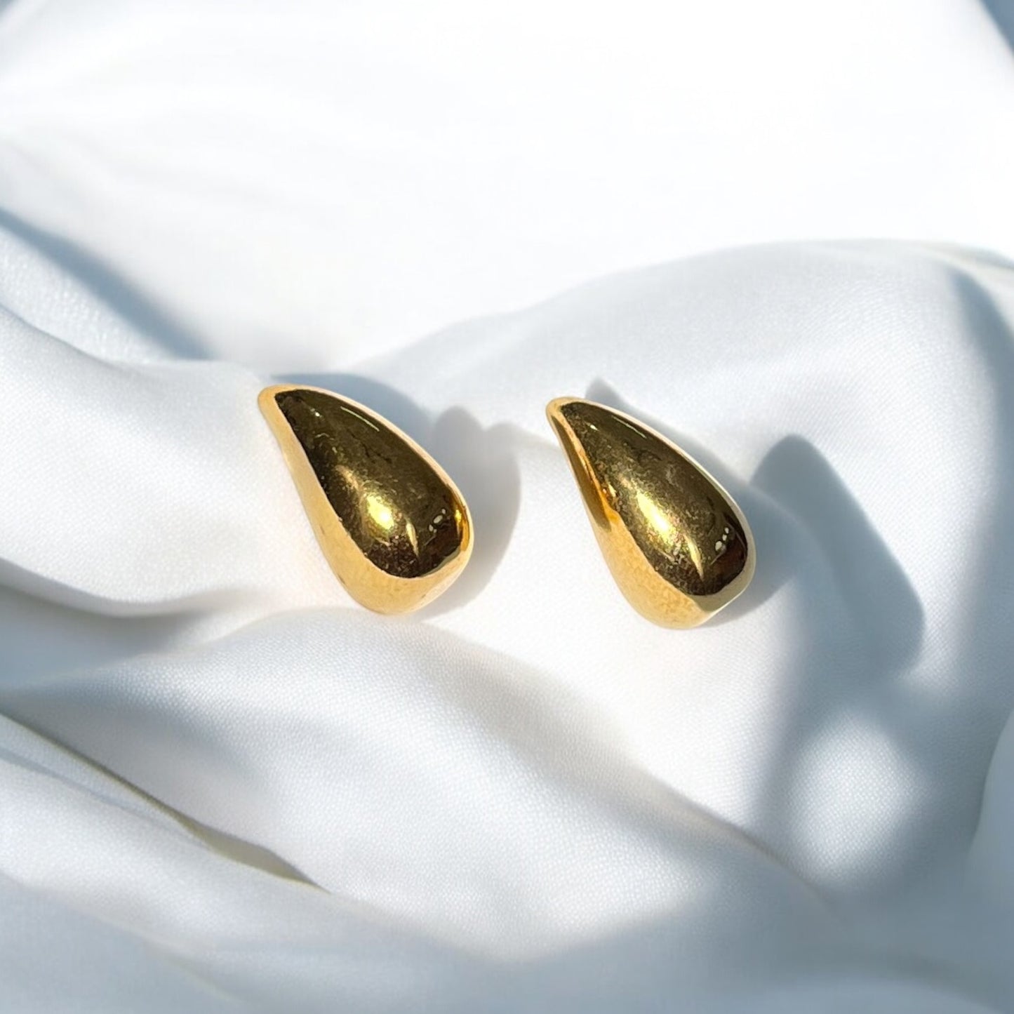 minimal water drop Gold plated Earrings
