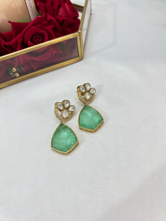 Aamaira Moissanite studded Kundan Choker Jewellery set