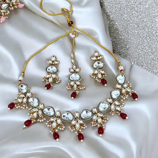 Red Naina Kundan Jewellery Sets