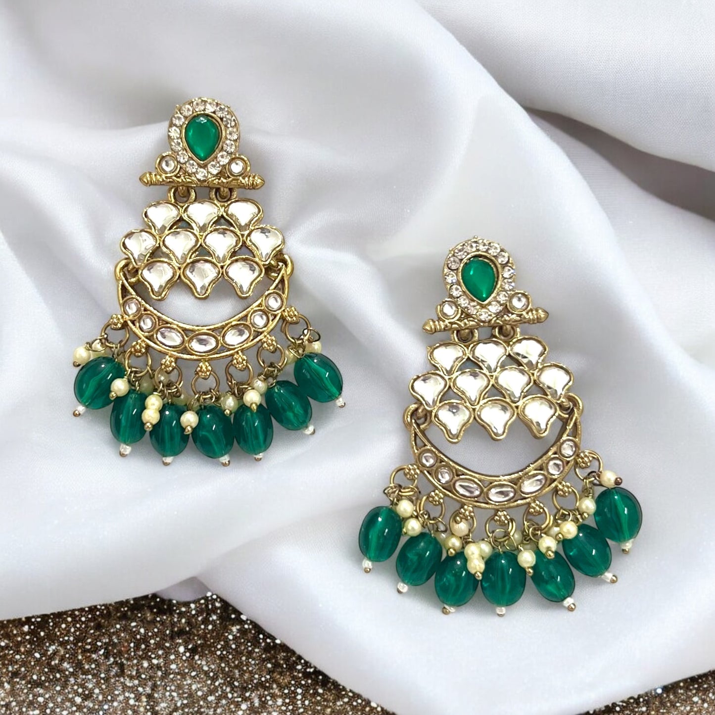 Mini Kundan Chandbalies