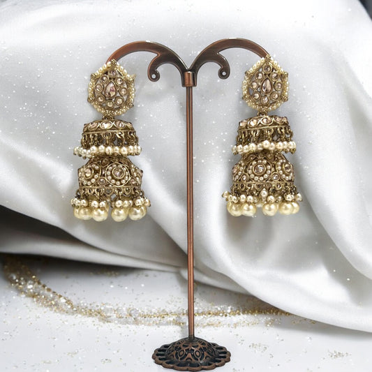 Nina Kundan jhumkas