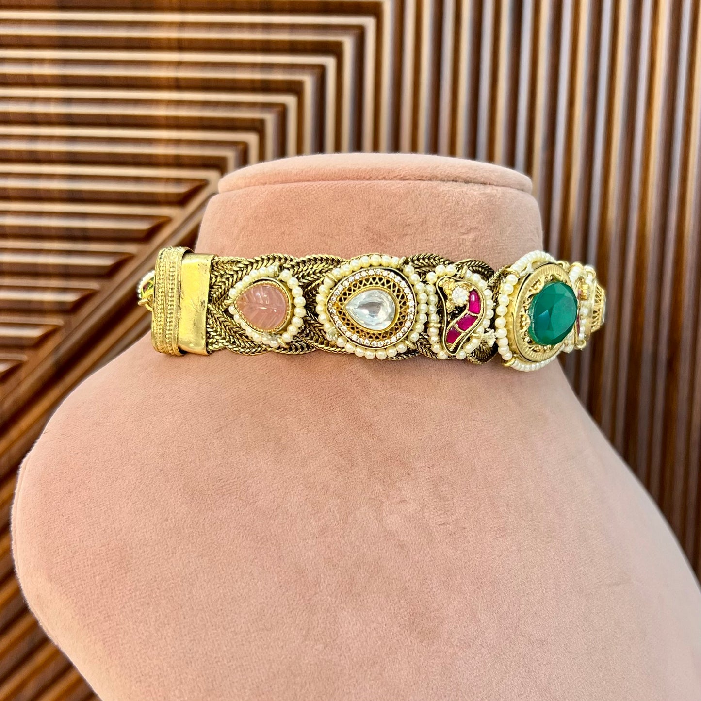 Ranjhna Gold Plated Fusion Choker