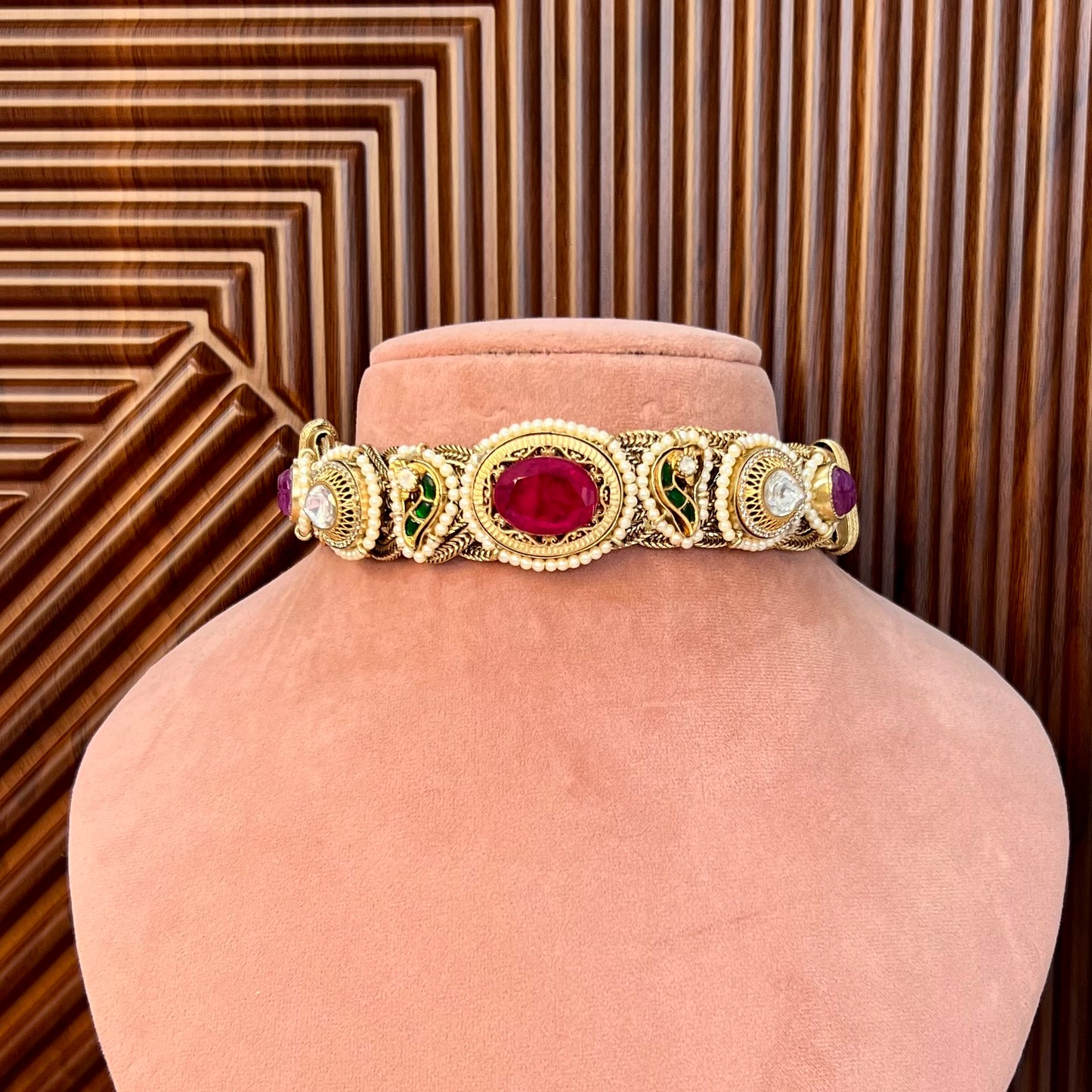 Ranjhna Gold Plated Fusion Choker