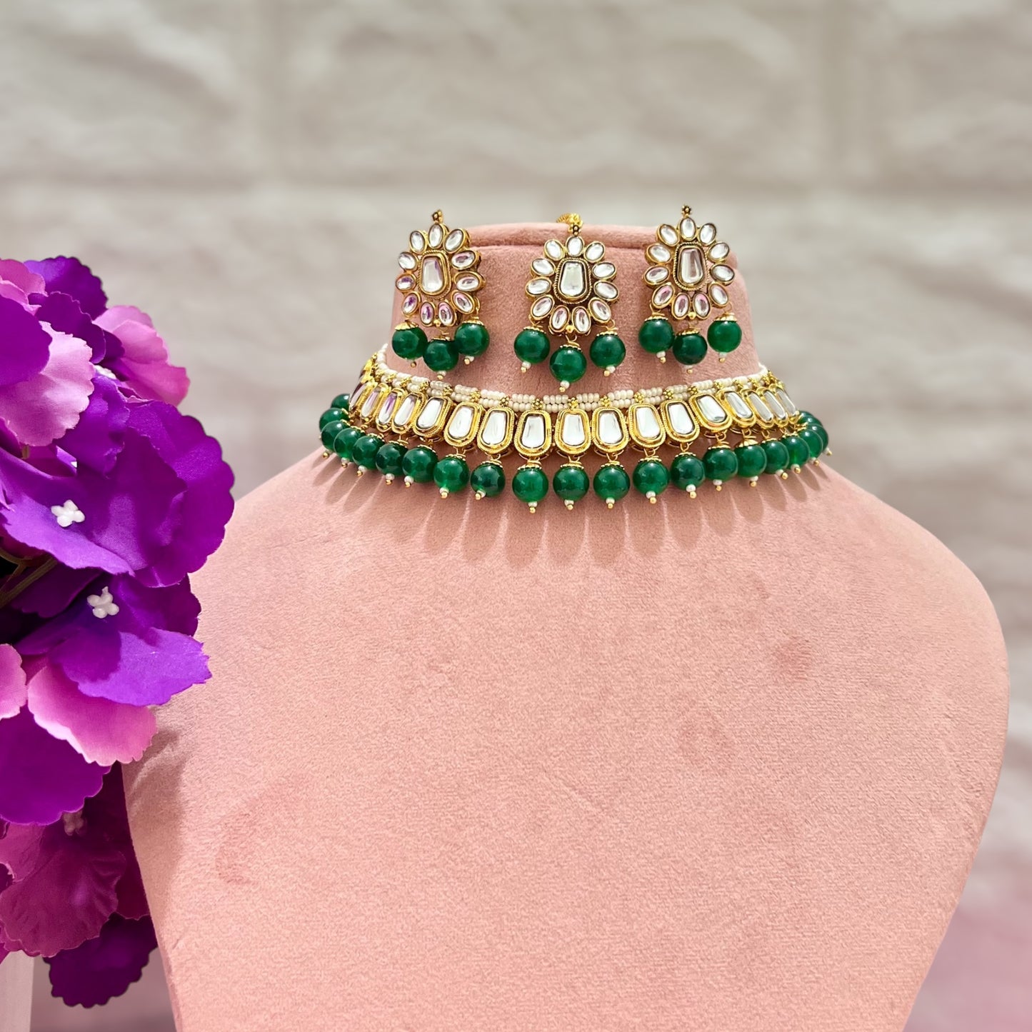 Anjali Kundan Jewellery Sets with Maangtikka