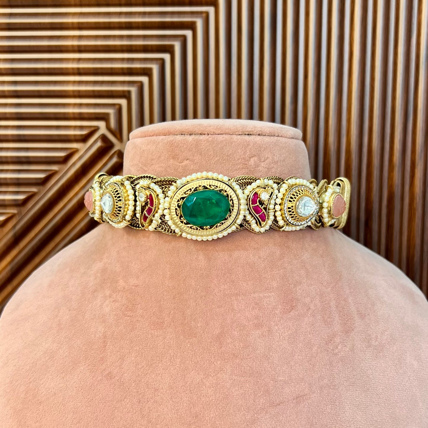 Ranjhna Gold Plated Fusion Choker