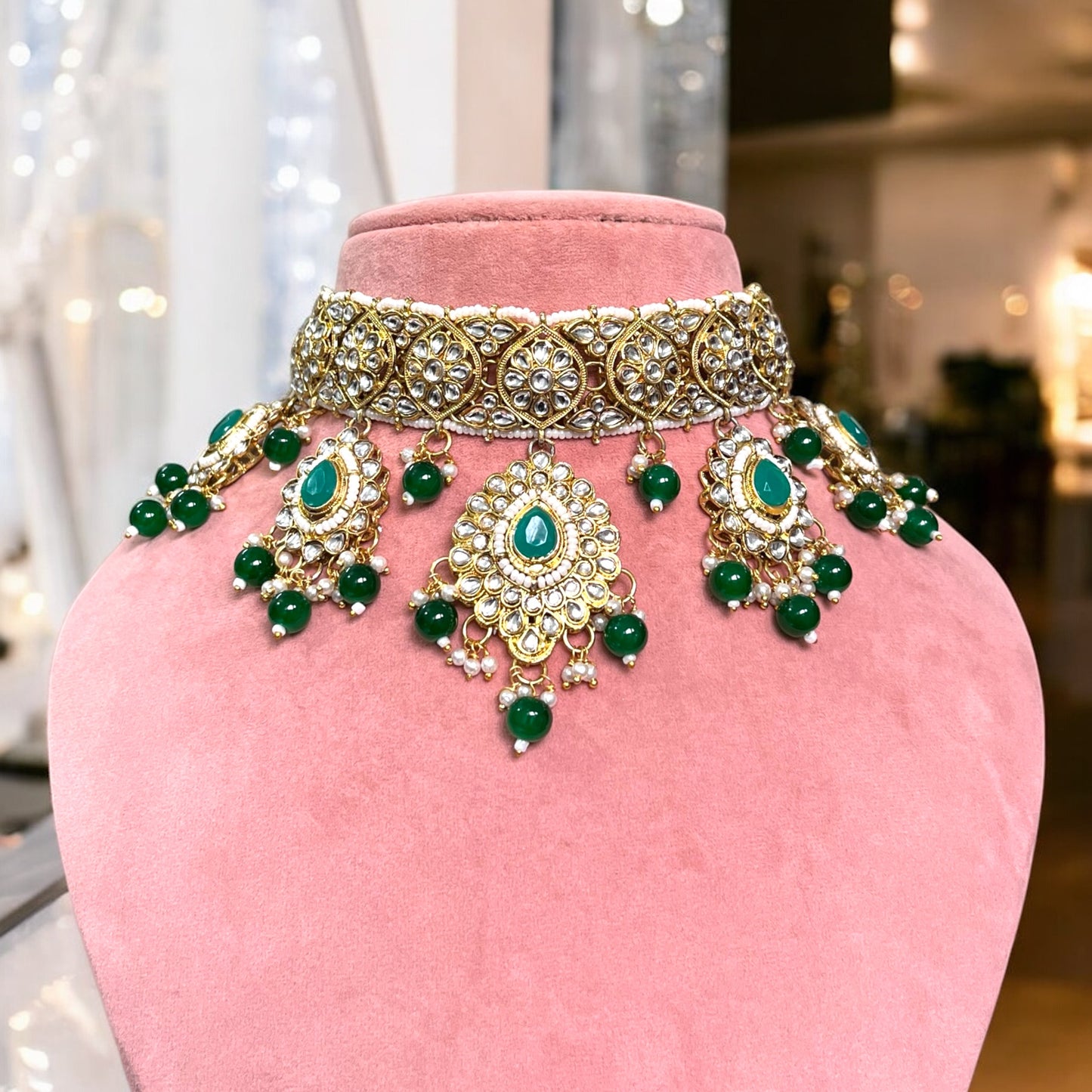 Green Kanika Kundan Jewellery Sets