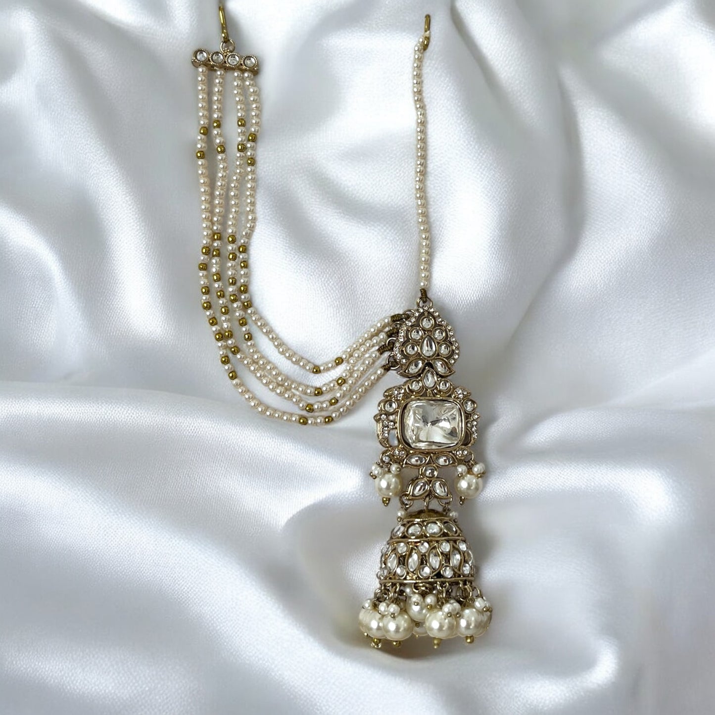 Saiba Jhumkis with Kaanchain