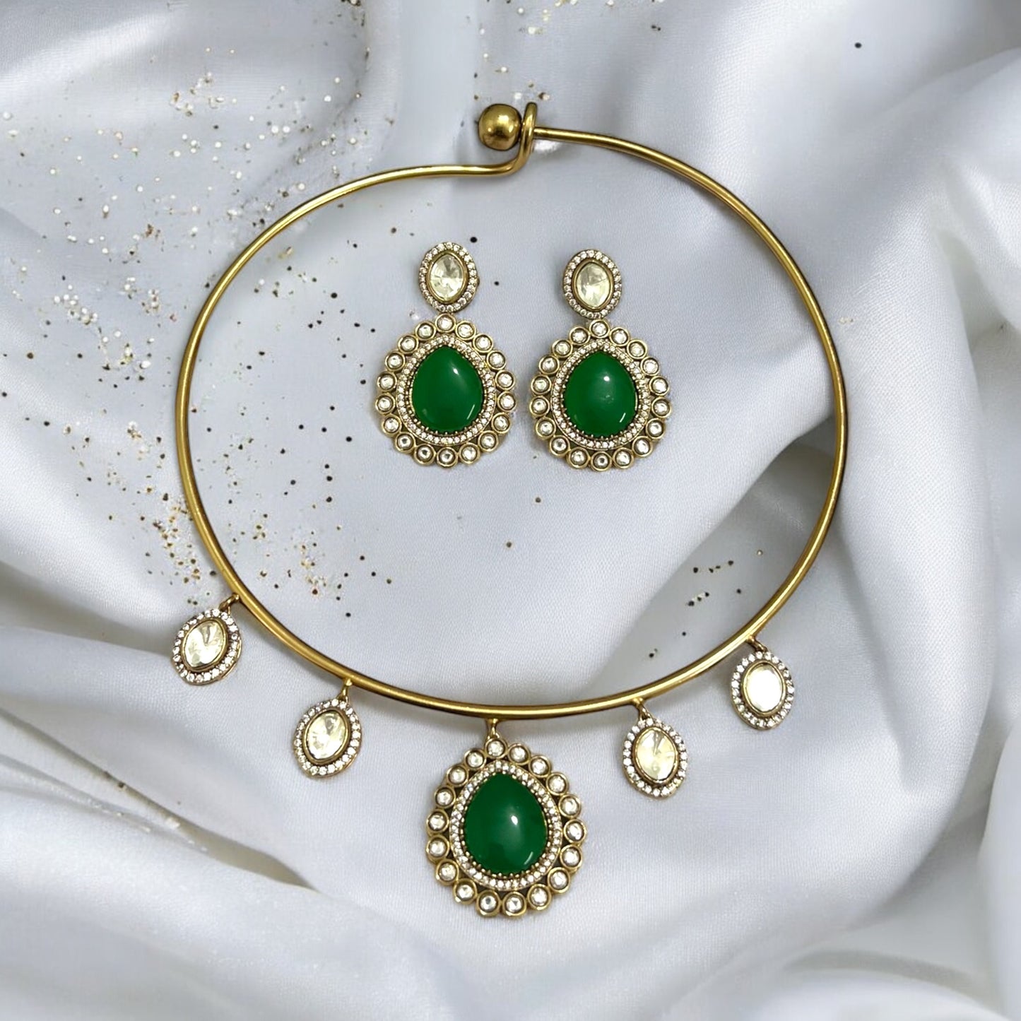 Isha Gold Plated Hasli Jewellery set