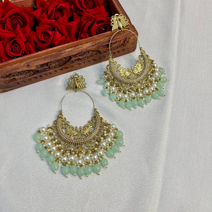 Aashna Kundan Chandbalies