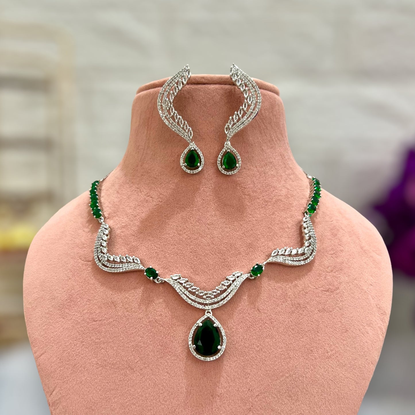 Aamara Siara American Diamond necklace with earrings (Emerald Green)