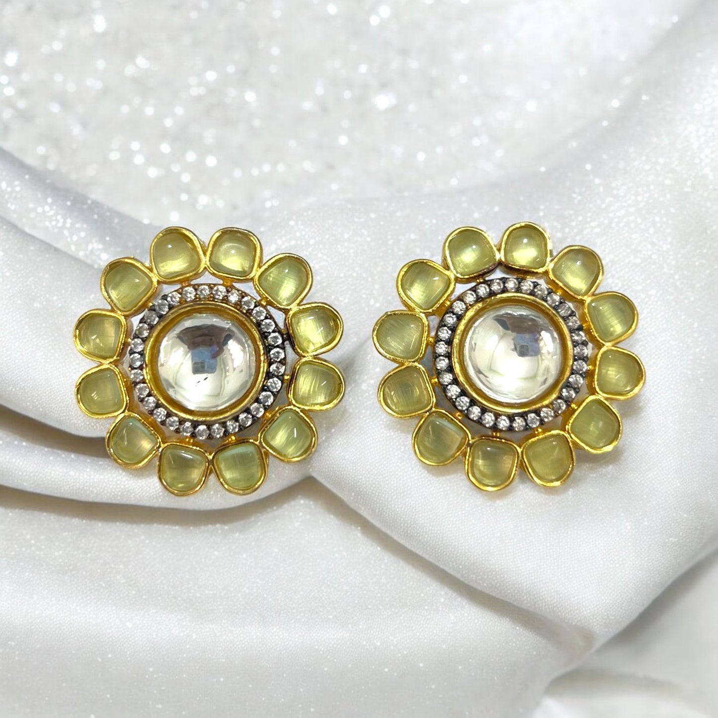 Shelly Kundan Studs