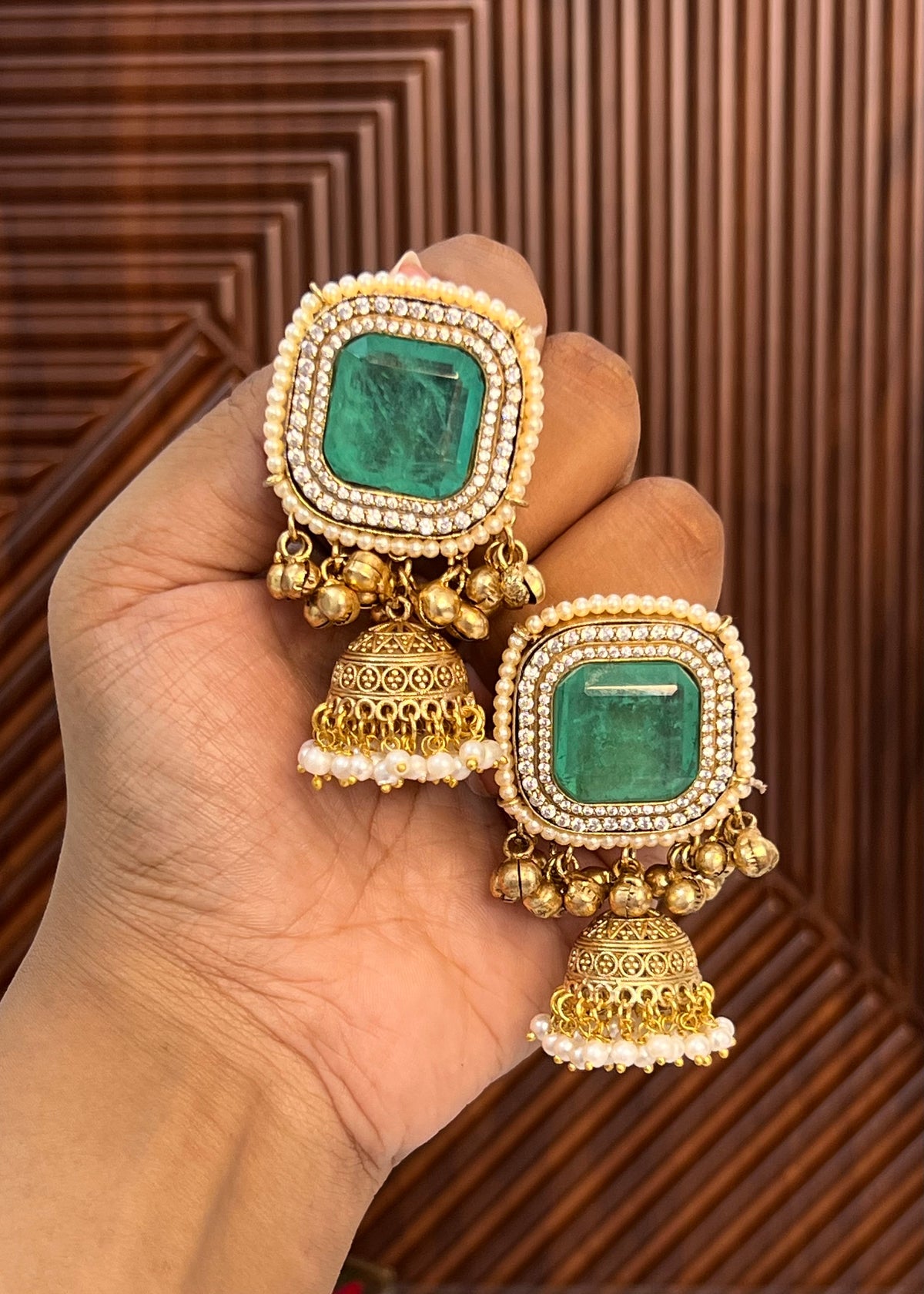 Kashish Jhumki