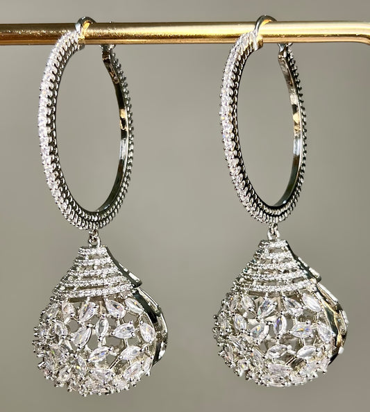 Lucy American Diamond Earrings (Silver)