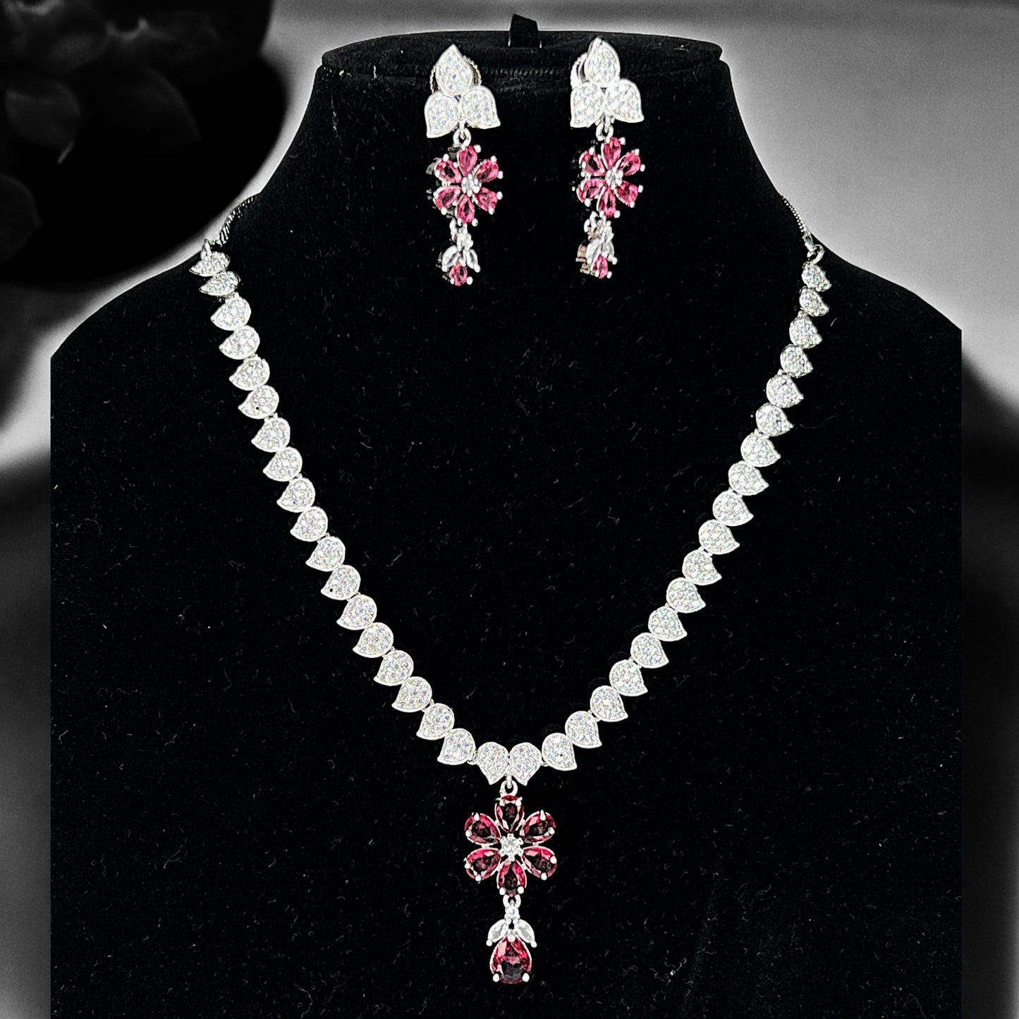 Daisy American Diamond Necklace Set (Red)